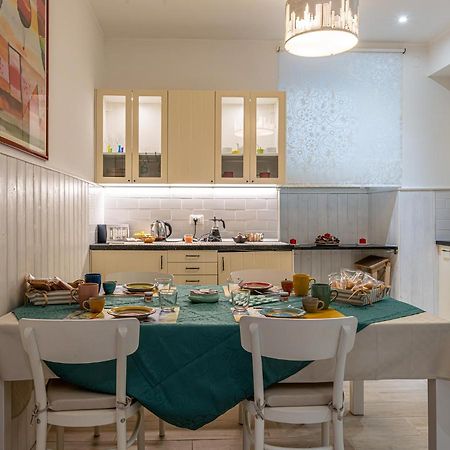 Rainbow Vatican Home Rome Bagian luar foto